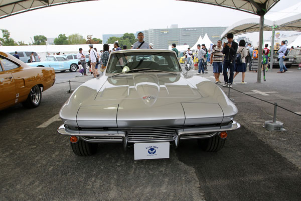 64-02a 15-10-10_099 1964 Chevrolet Corvette Coupe.JPG